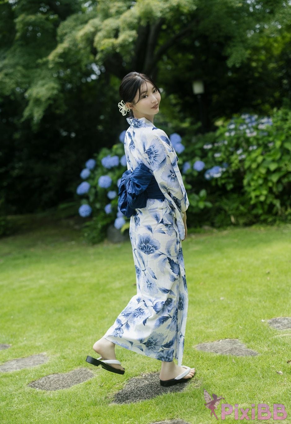 Japanese Idol Moka Hashimoto Moeka Digital only YJ PHOTO BOOK Tomoka SideB Neat and full of surprises Moka san PixiBB (29)